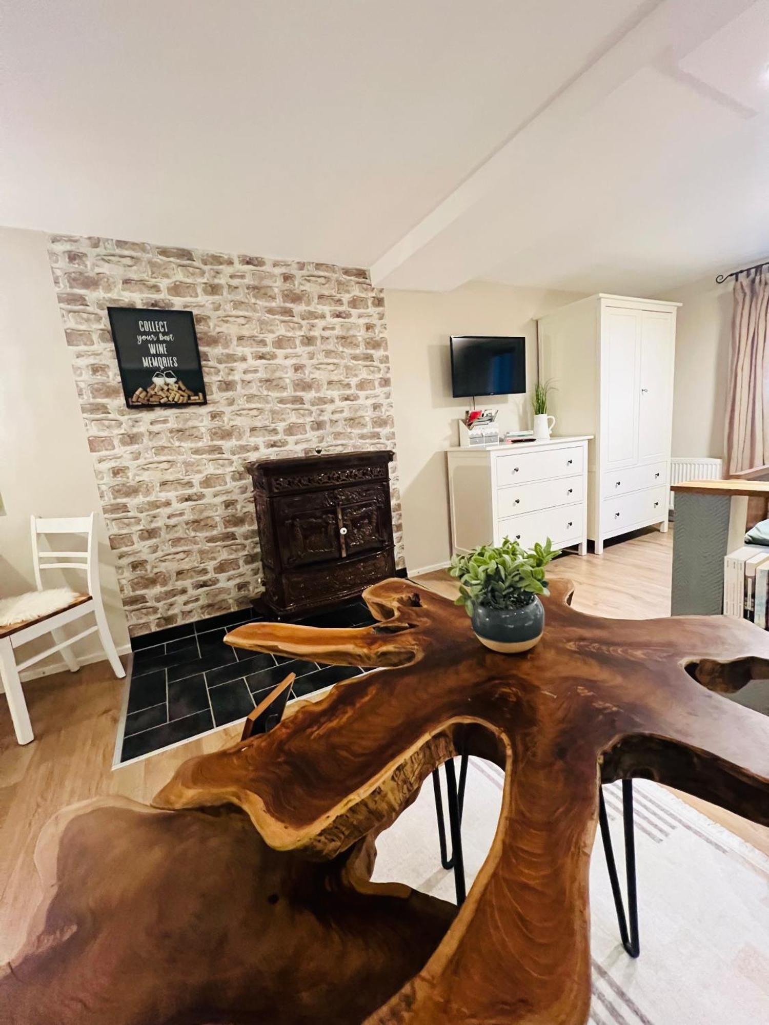 Apartment Palatina Heuchelheim-Klingen